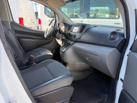 2019 Nissan NV200 SV