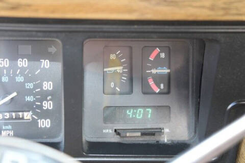 1990 Jeep Grand Wagoneer