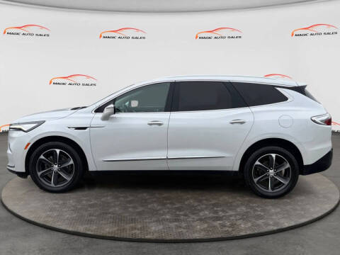 2022 Buick Enclave Essence