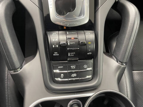 2016 Porsche Cayenne GTS