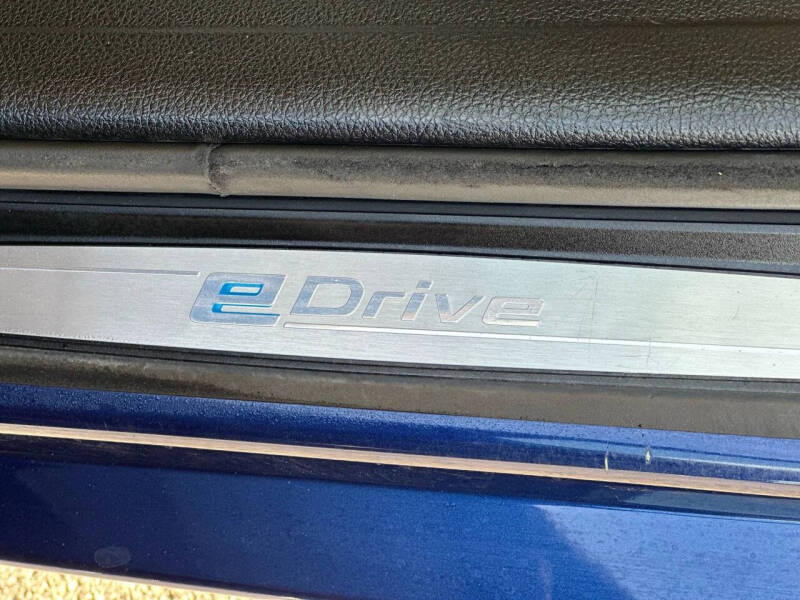 2017 BMW 3 Series 330e iPerformance