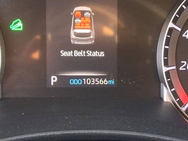 2020 Toyota Highlander LE