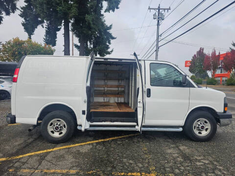 2016 GMC Savana 2500