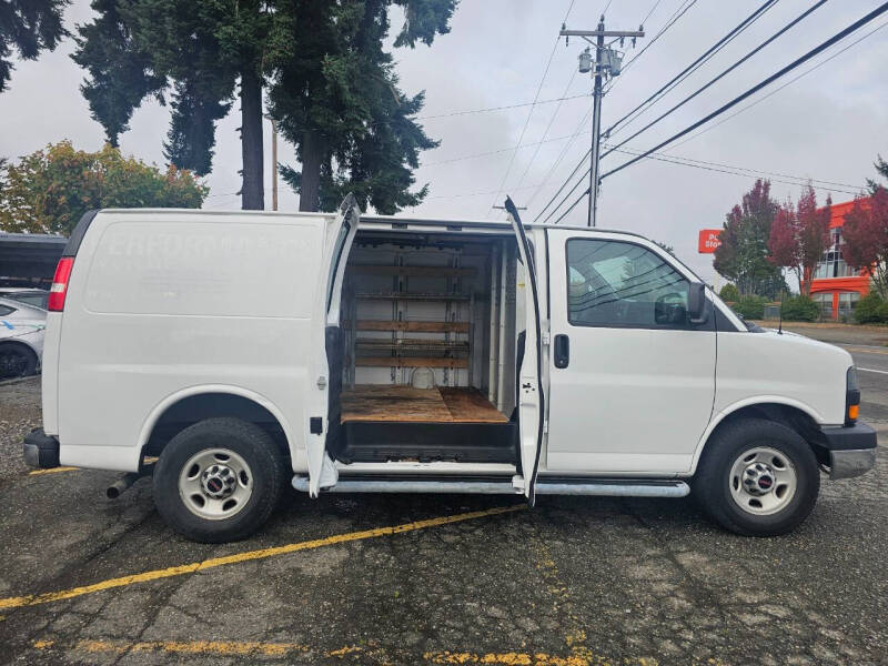 2016 GMC Savana 2500