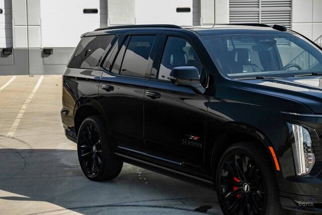 2025 Cadillac Escalade-V