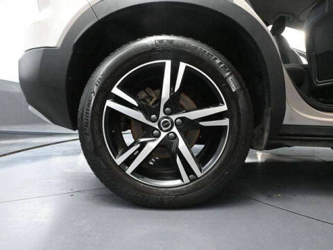2023 Volvo XC40 B5 Core