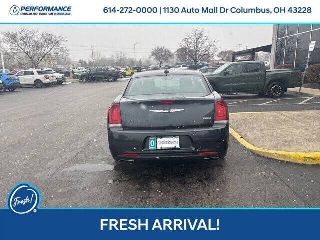 2018 Chrysler 300 Touring