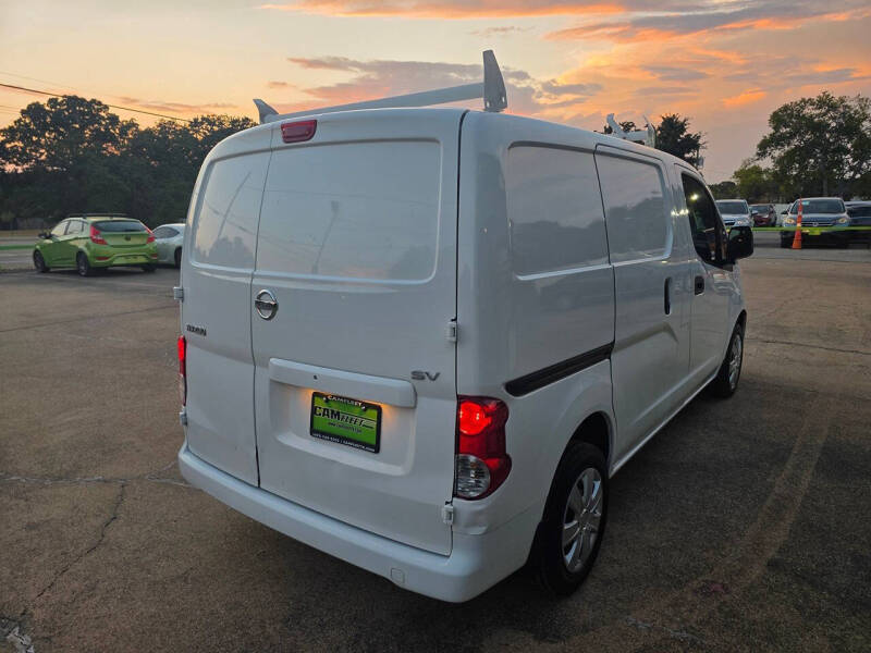 2017 Nissan NV200