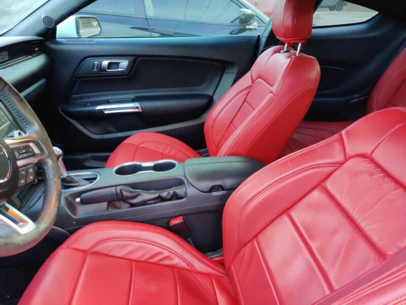 2020 Ford Mustang EcoBoost