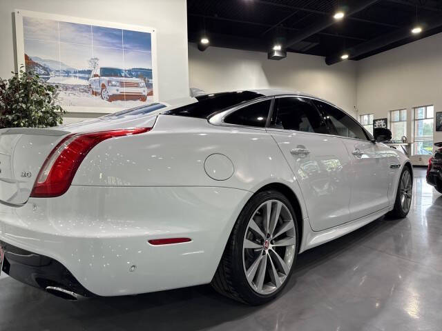 2016 Jaguar XJ R-Sport
