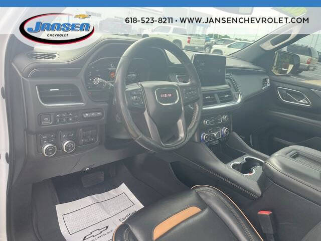 2022 GMC Yukon XL AT4