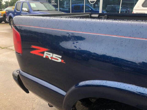 2004 Chevrolet S-10 LS