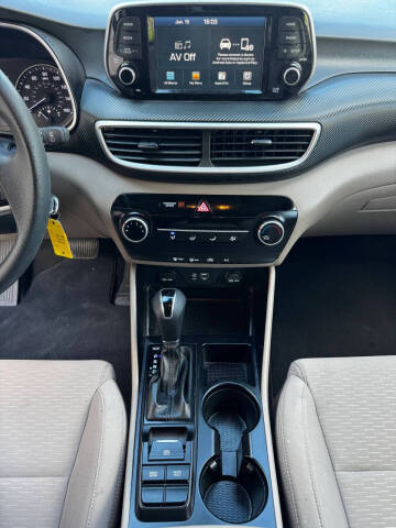 2020 Hyundai Tucson SE