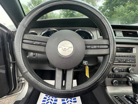 2010 Ford Mustang V6