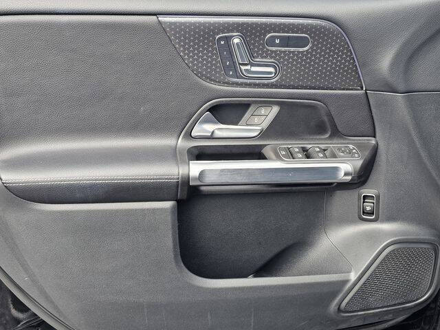 2024 Mercedes-Benz GLB GLB 250