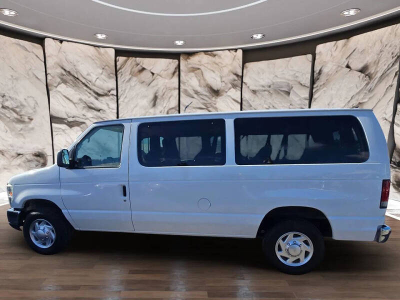 2012 Ford E-Series E-350 SD XLT