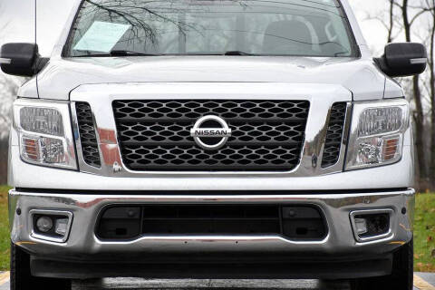2017 Nissan Titan