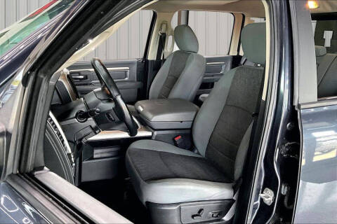 2017 RAM 1500 SLT