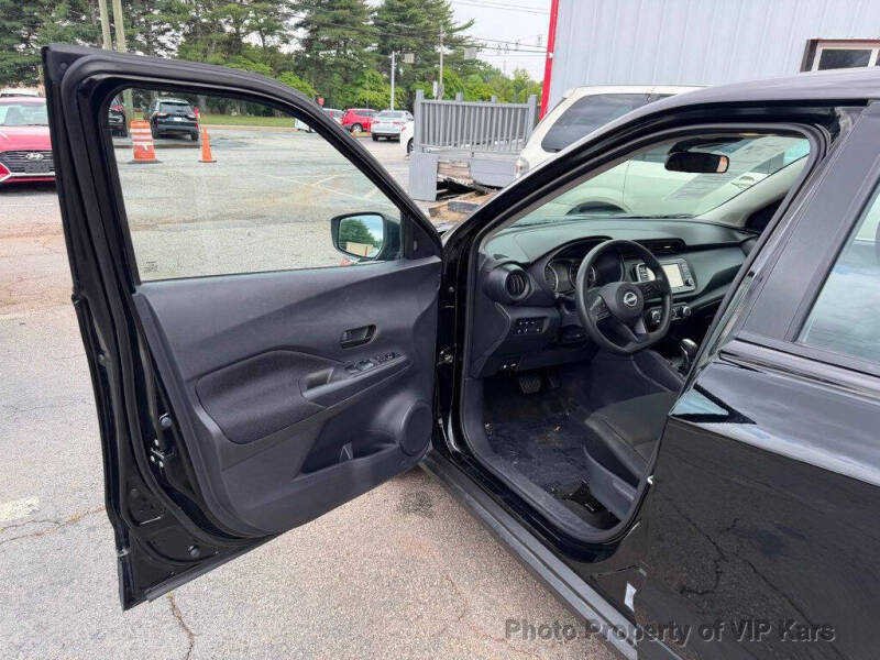 2024 Nissan Kicks S