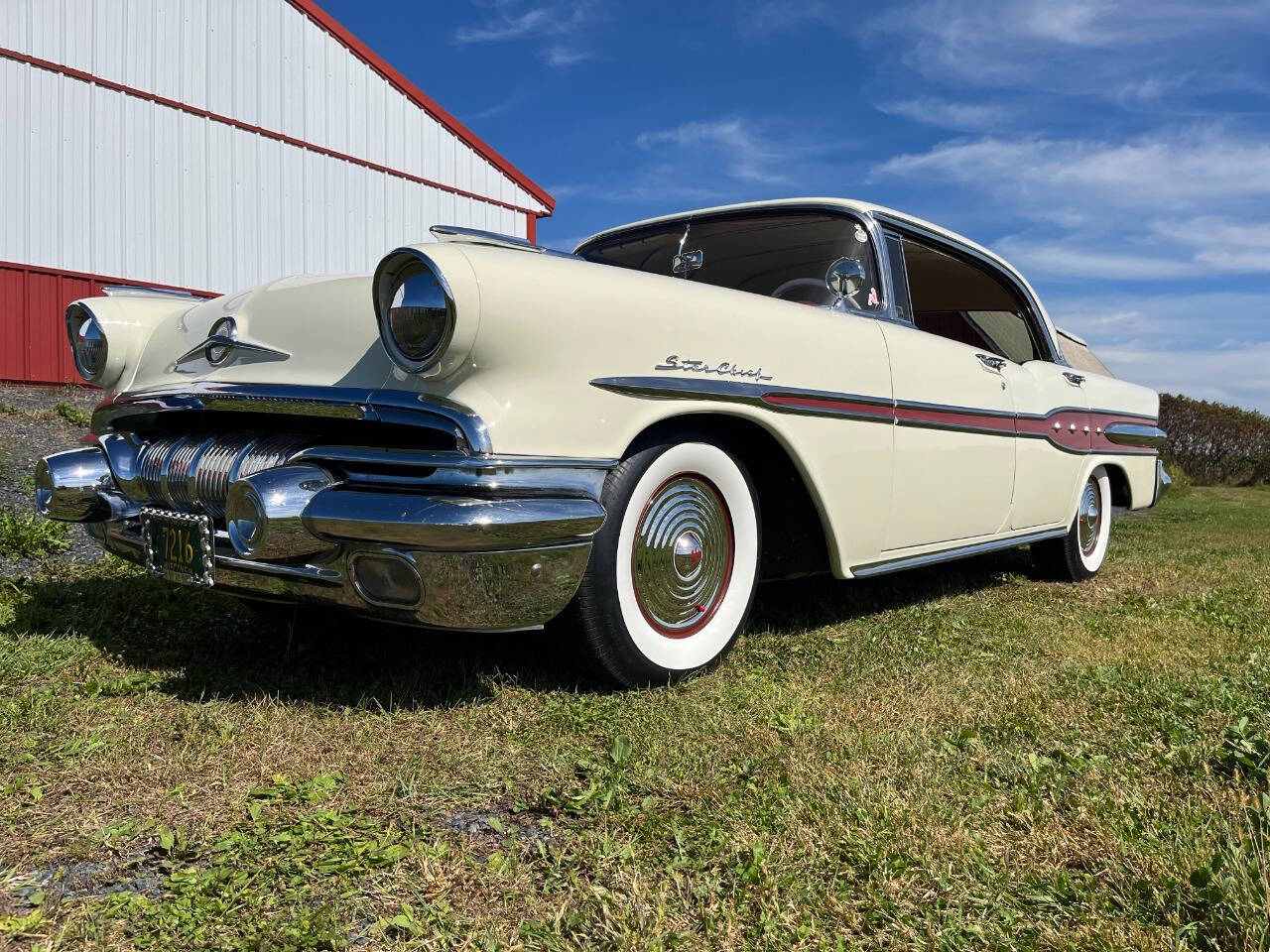 1957 Pontiac Star Chief 