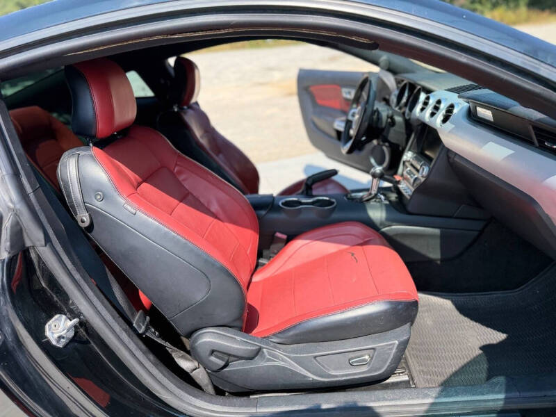 2015 Ford Mustang EcoBoost Premium