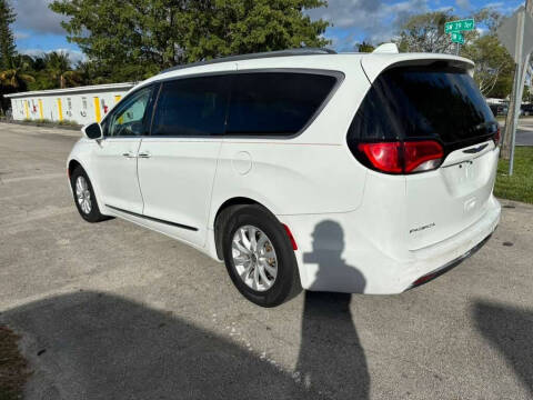 2018 Chrysler Pacifica Touring L