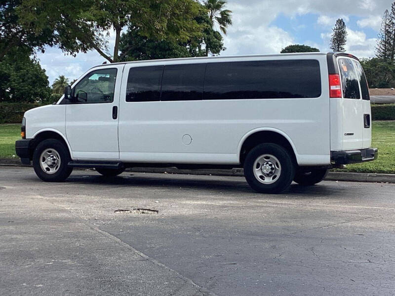 2023 Chevrolet Express LS 3500