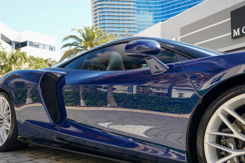 2023 McLaren GT