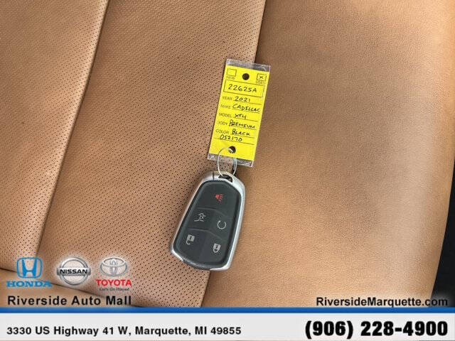 2021 Cadillac XT4 Premium Luxury