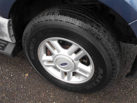 2004 Ford Expedition XLT