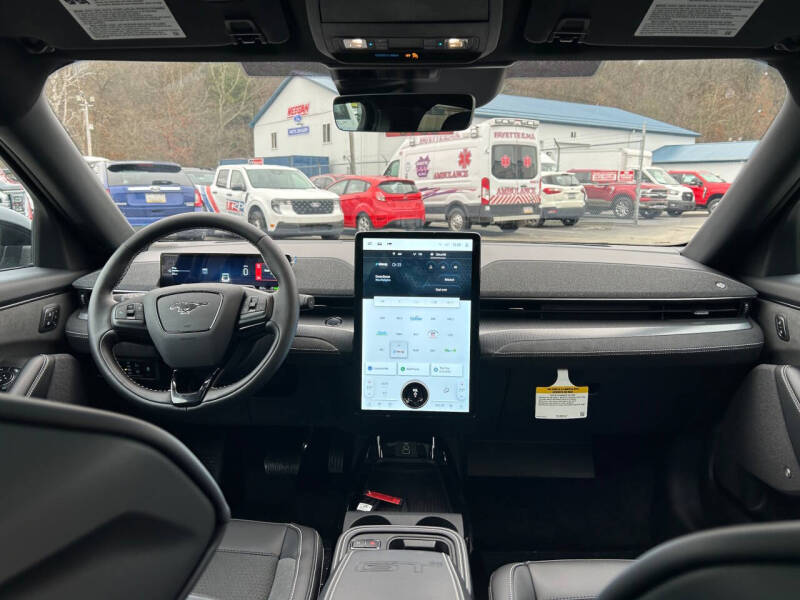 2025 Ford Mustang Mach-E GT