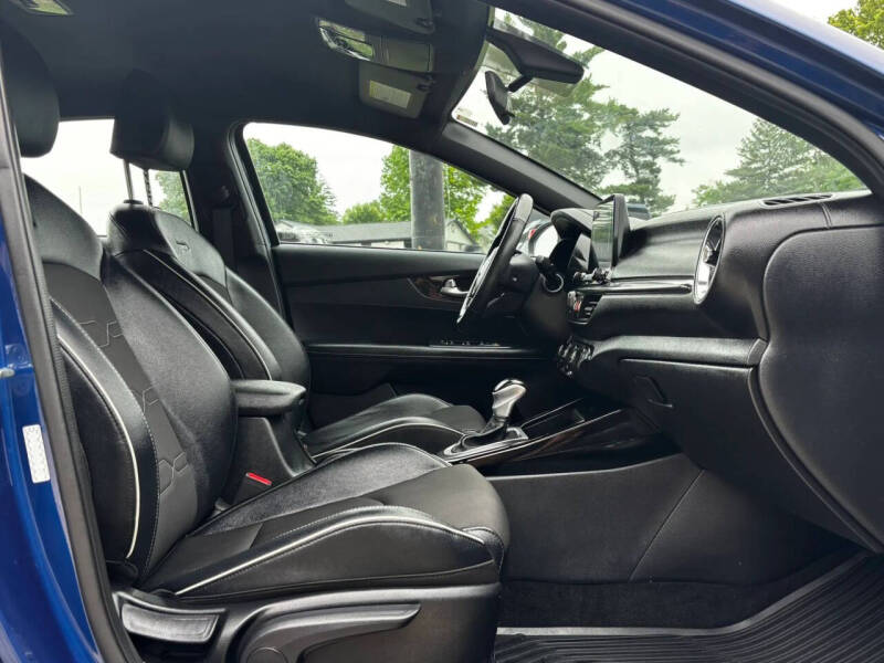 2020 Kia Forte GT Line