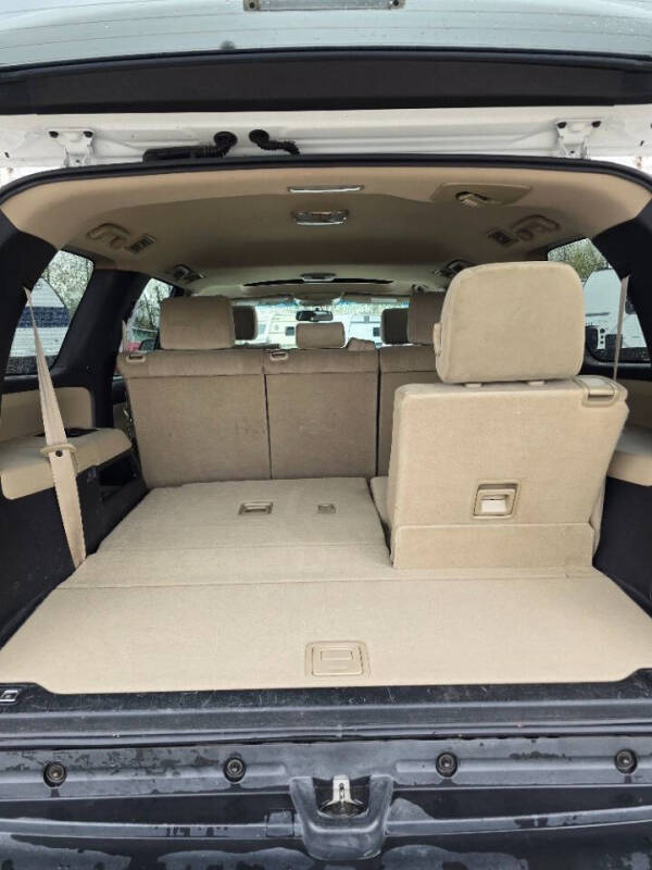 2013 Toyota Sequoia SR5
