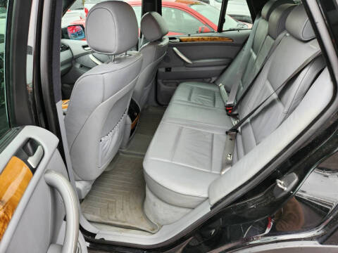 2003 BMW X5 3.0i