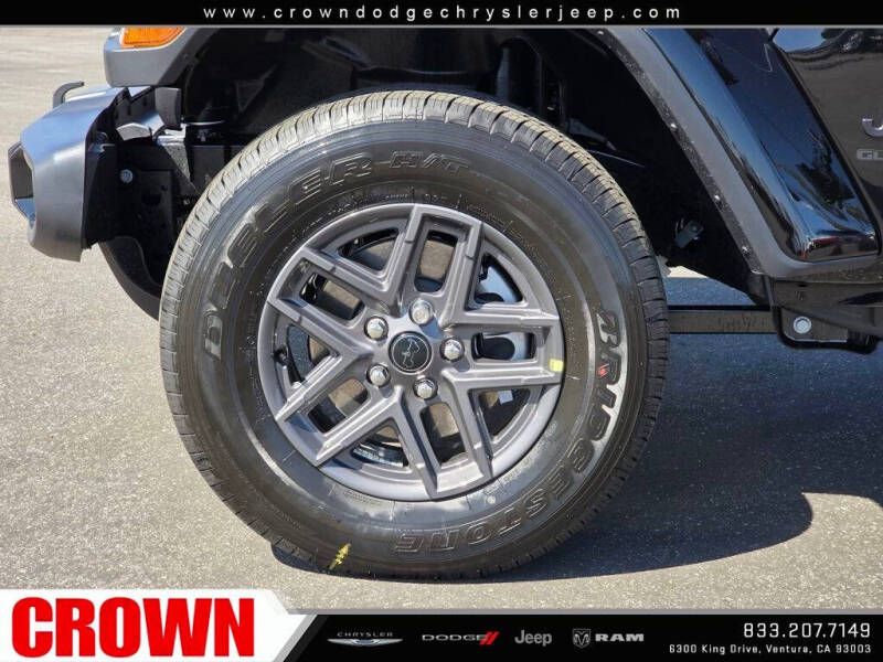 2025 Jeep Gladiator Sport