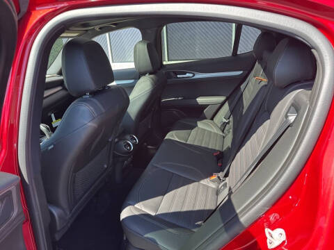 2025 Alfa Romeo Stelvio Intensa