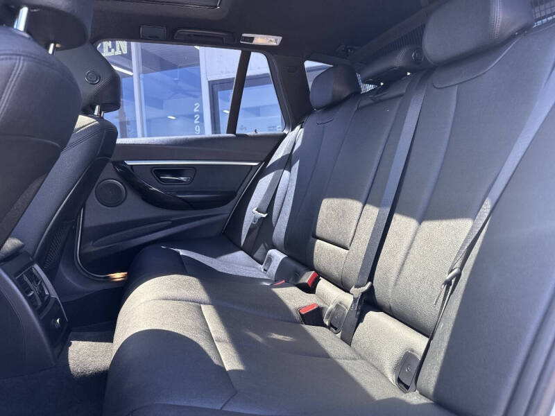 2017 BMW 3 Series 330i xDrive