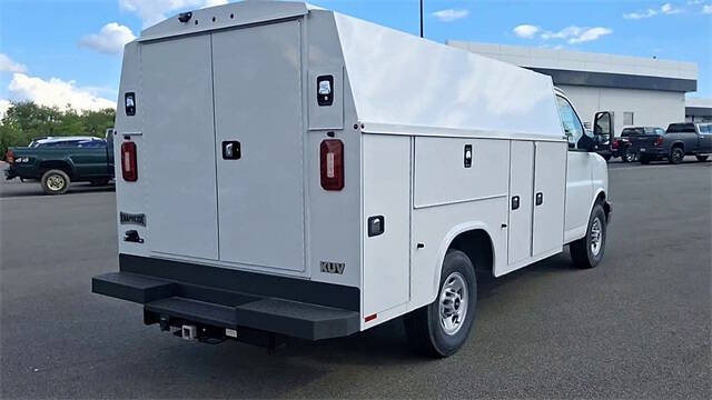 2025 GMC Savana 3500