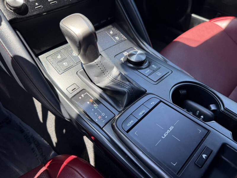 2022 Lexus IS 300