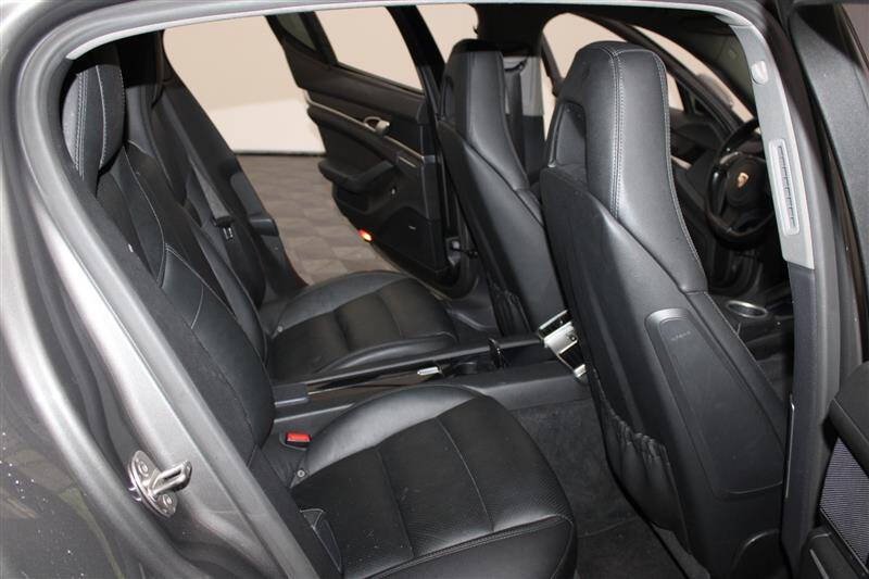 2015 Porsche Panamera