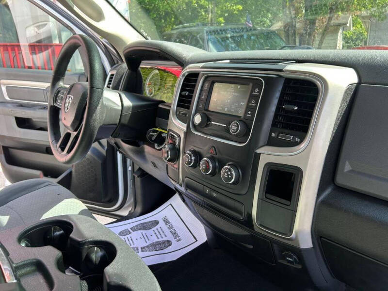 2019 RAM 1500 Classic SLT