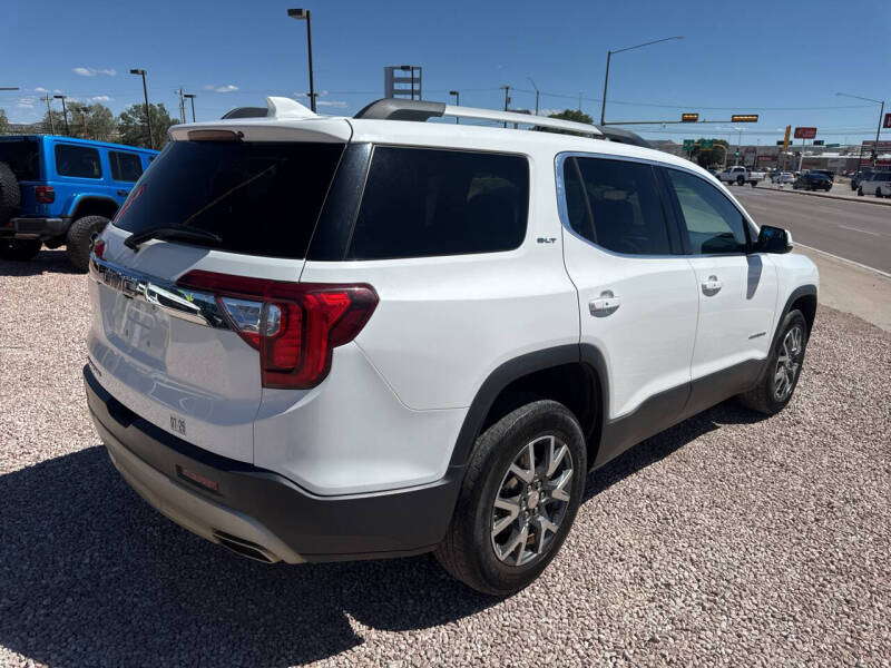 2023 GMC Acadia SLT