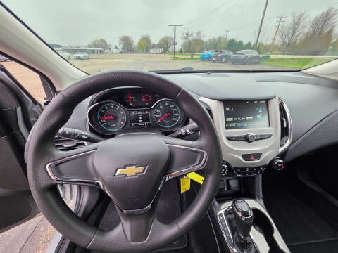2018 Chevrolet Cruze LS Auto