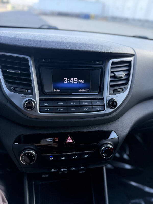 2017 Hyundai Tucson SE