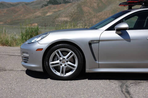 2011 Porsche Panamera 4
