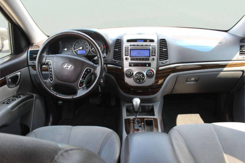 2012 Hyundai Santa Fe SE