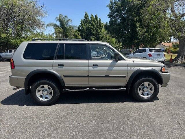 2002 Mitsubishi Montero Sport LS