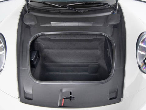 2025 Porsche 911 Carrera