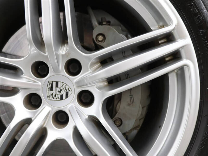 2020 Porsche Macan S