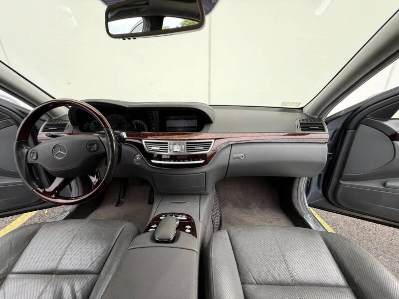 2008 Mercedes-Benz S-Class S 550